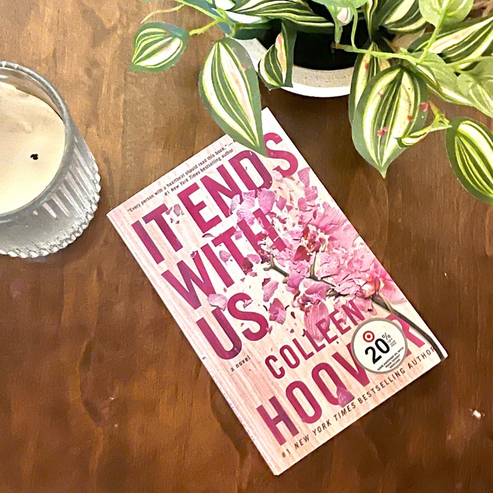 It Ends With Us by Colleen Hoover